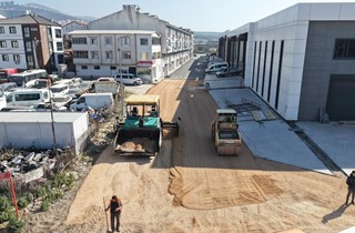 Gemlik’te Yollara Asfalt ve Taş Parke